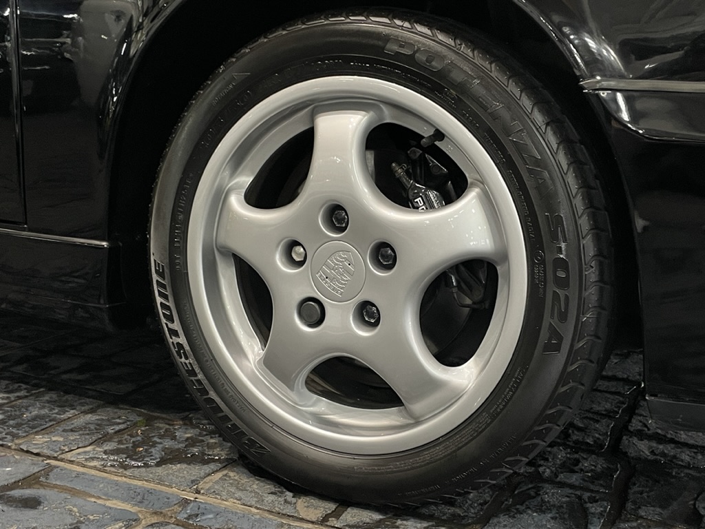 ポルシェ 911 turbo ドライバーズマニュアル 1980 1989 Porsche 911 Turbo (type 930) | BINGO Co.,Ltd.