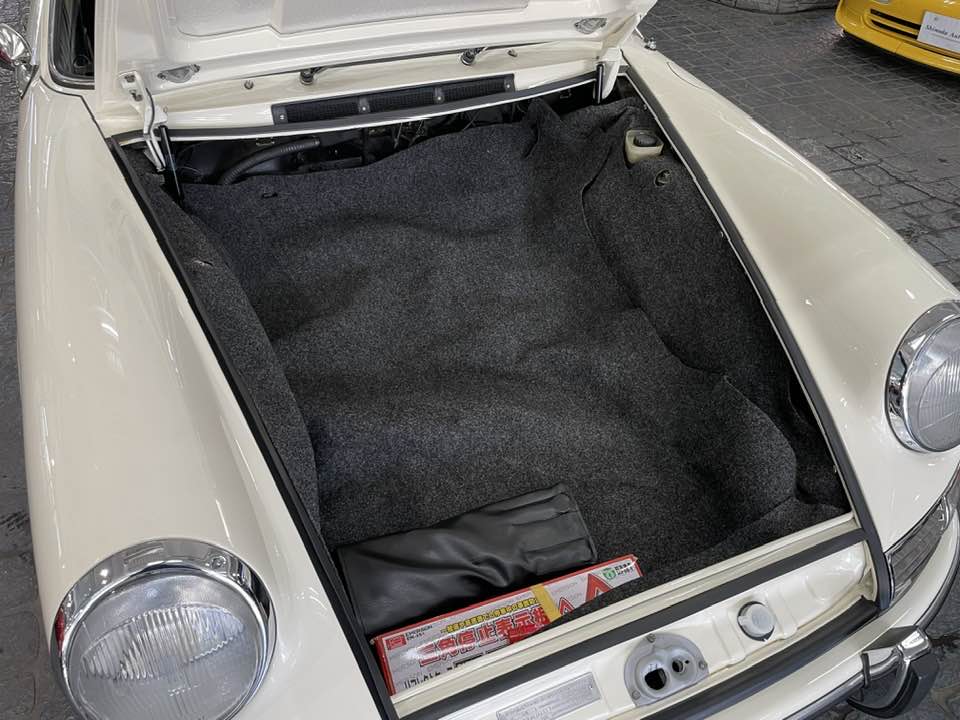 ポルシェ製のソリ ポルシェ製のソリ