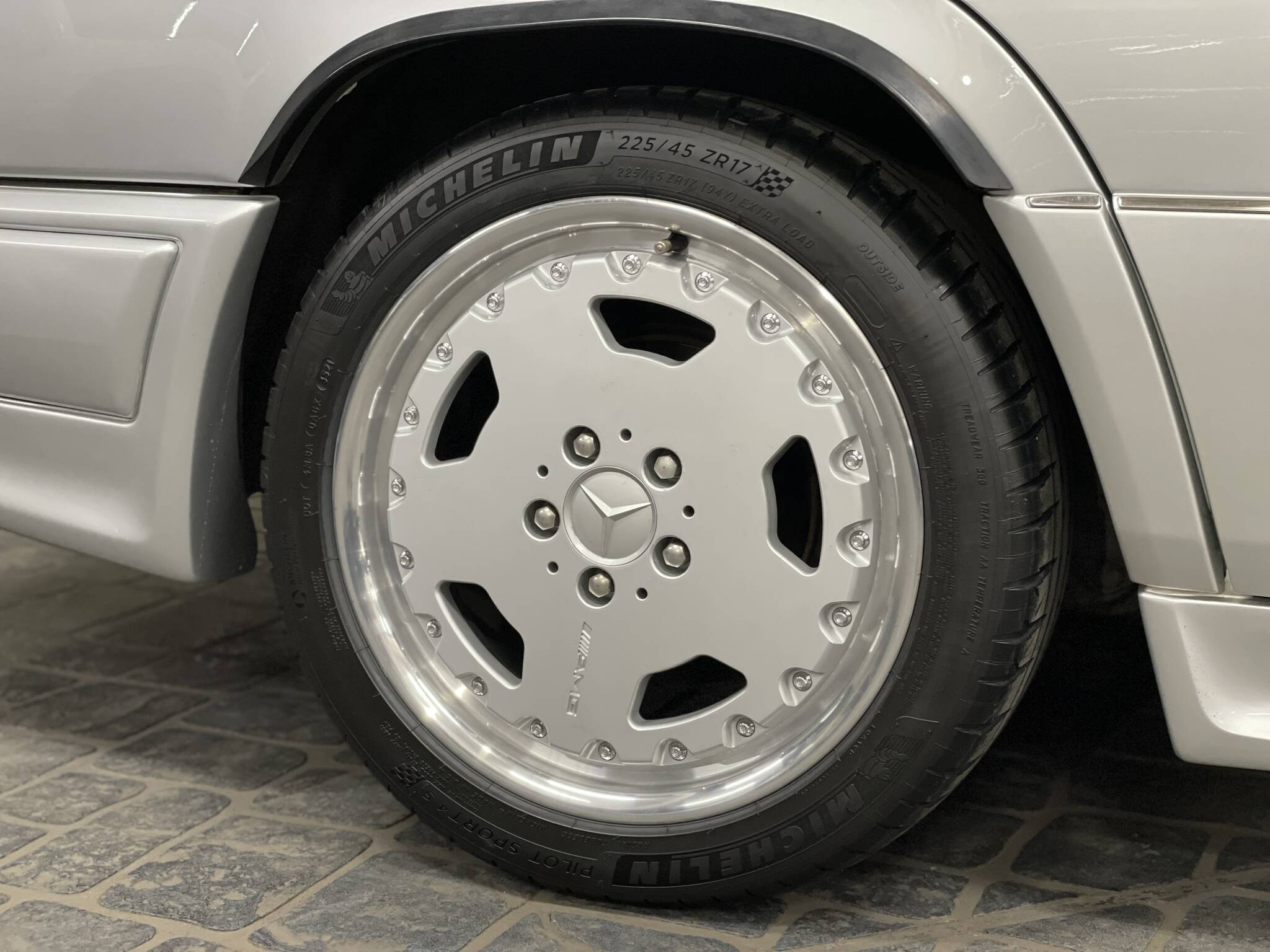Shinoda Automobile